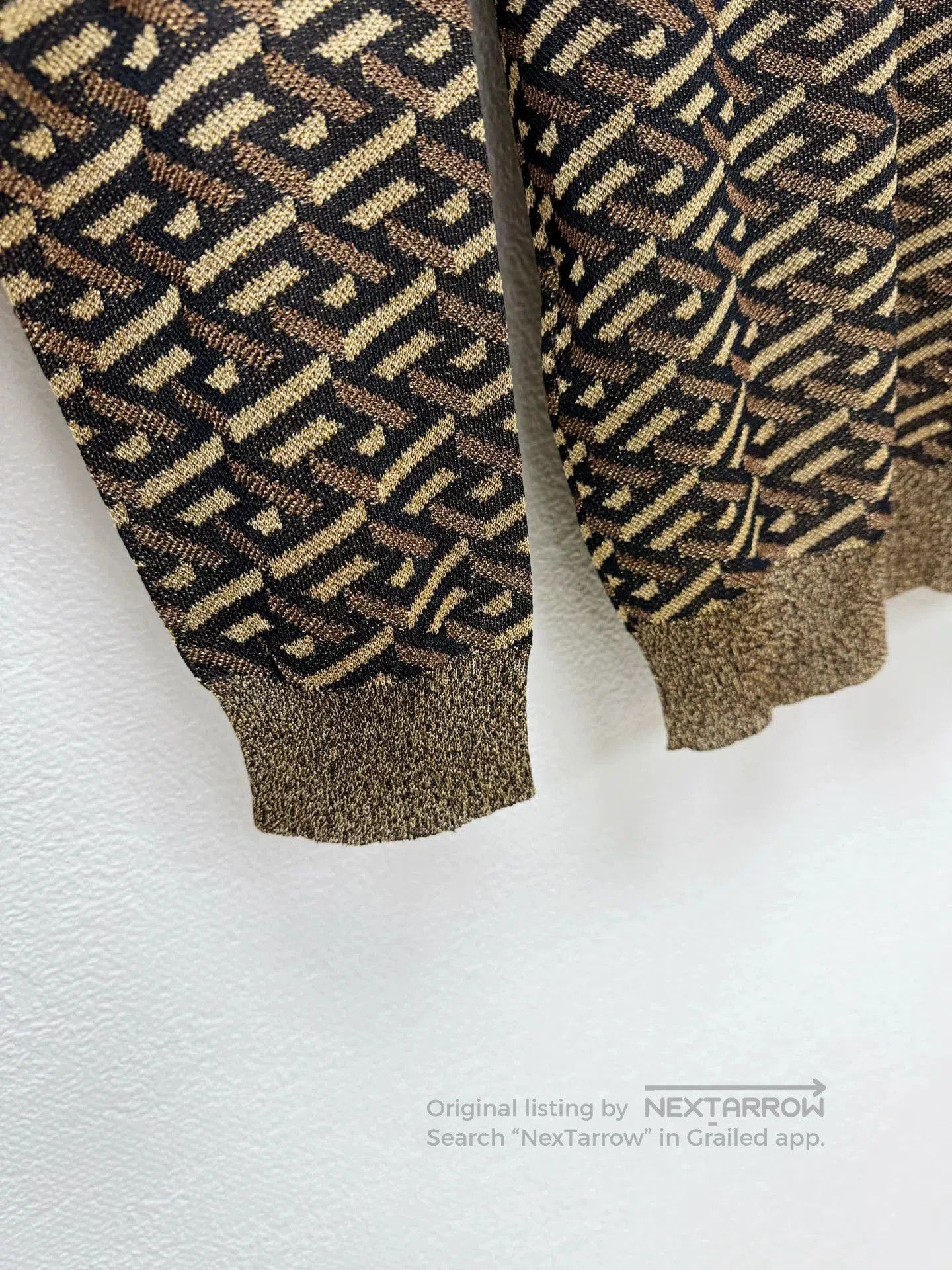 Versace VERSACE Embroidered Knit Sweater. Size US S / EU 44-46 / 1 - 6 Thumbnail