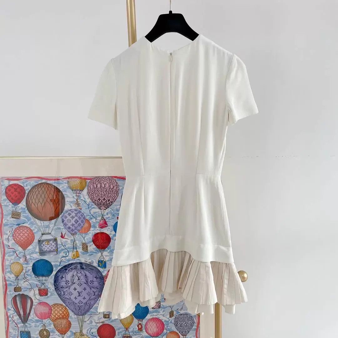 Alexander McQueen Alexander McQueen white waist-cinched dress 38 Size XS / US 0-2 / IT 36-38 - 2 Thumbnail
