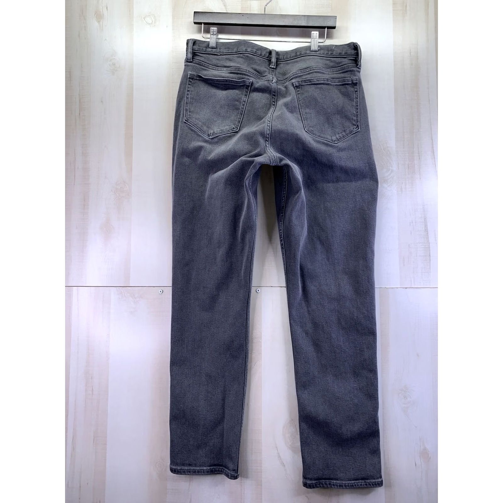 Vintage VINTAGE Grays Banna Republic Mens Legacy Weathered Gray Denim Slim Fit Jeans Sz 35x32 Mens Jeans Slim Fit Gray Denim Cotton - 6032 (As Is) Size US 35 - 7 Thumbnail
