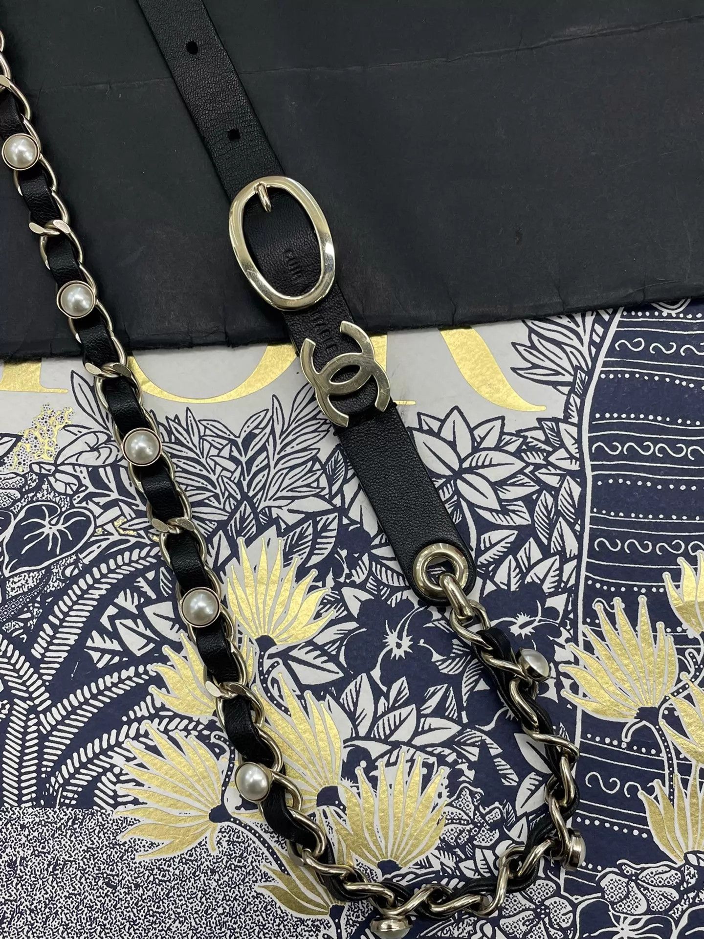 Chanel Chanel Black & Gold Pearl Leather Chain Belt Unisex 75 Size ONE SIZE - 4 Thumbnail