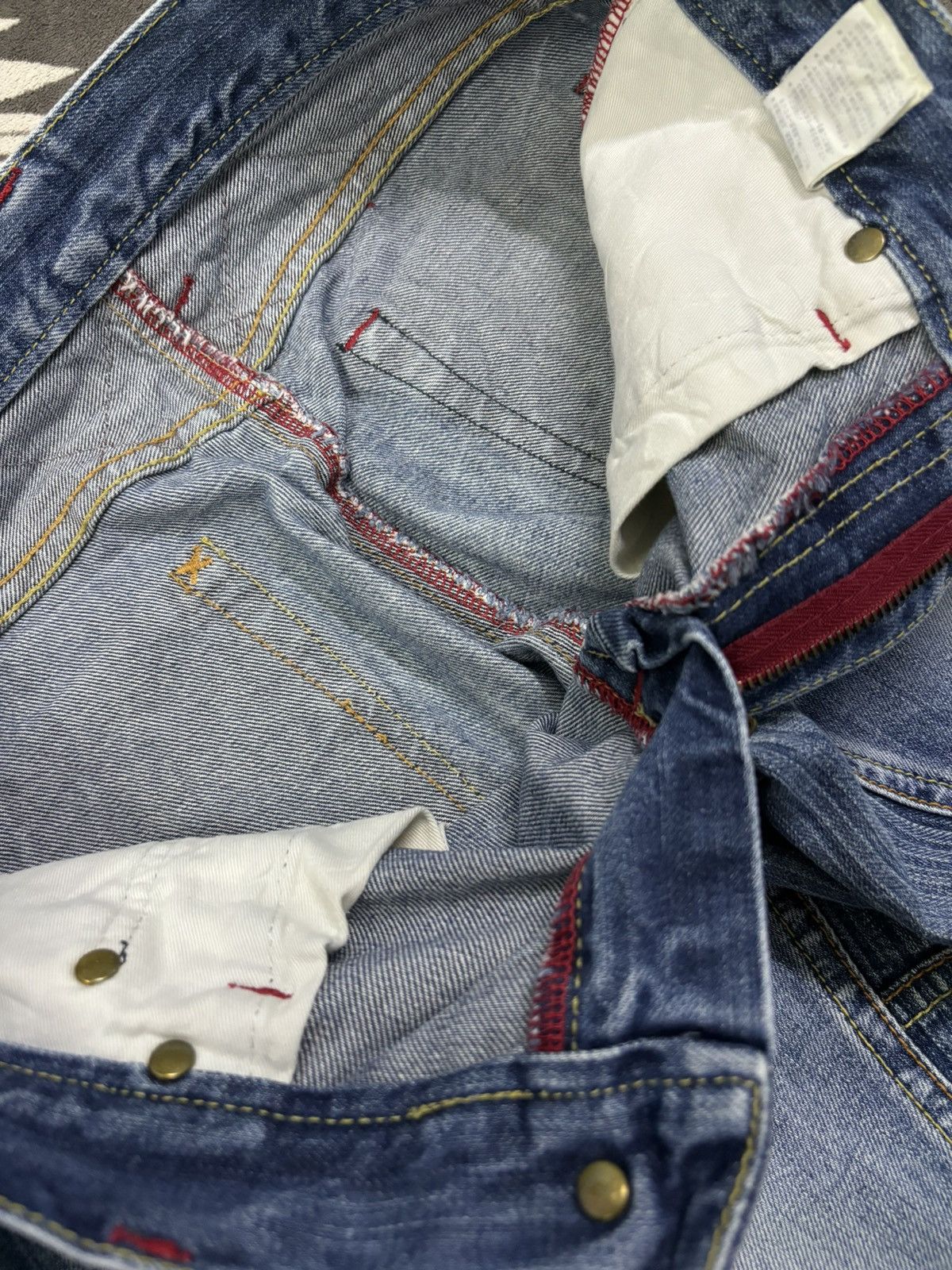 Japanese Brand Vintage Eternal Floral Cracked Washed Distressed Jeans Size US 30 / EU 46 - 18 Thumbnail