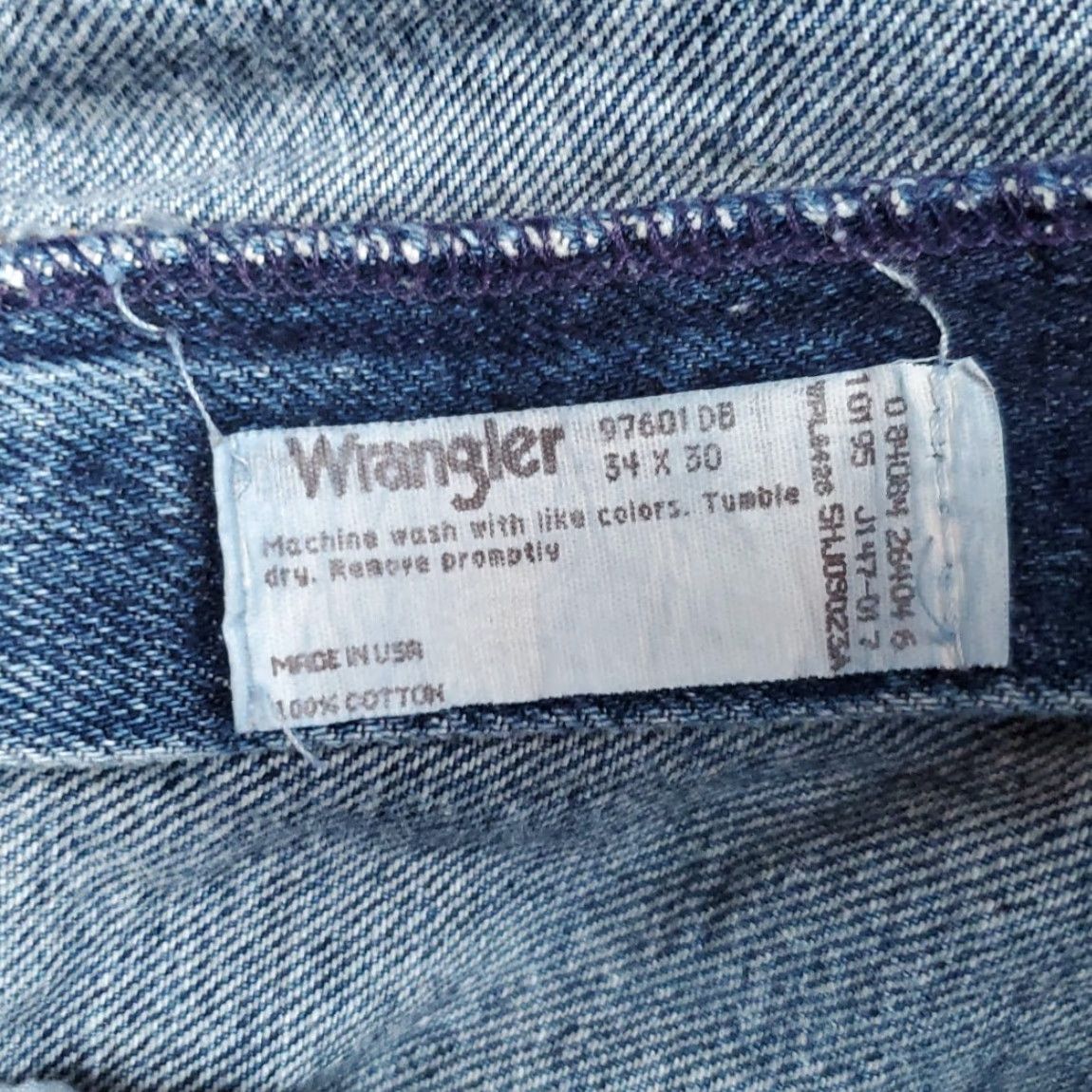 Wrangler VINTAGE Wrangler Jeans Mens 34x30 Blue Denim Premium Quality Comfort Made in USA Size US 34 / EU 50 - 4 Thumbnail
