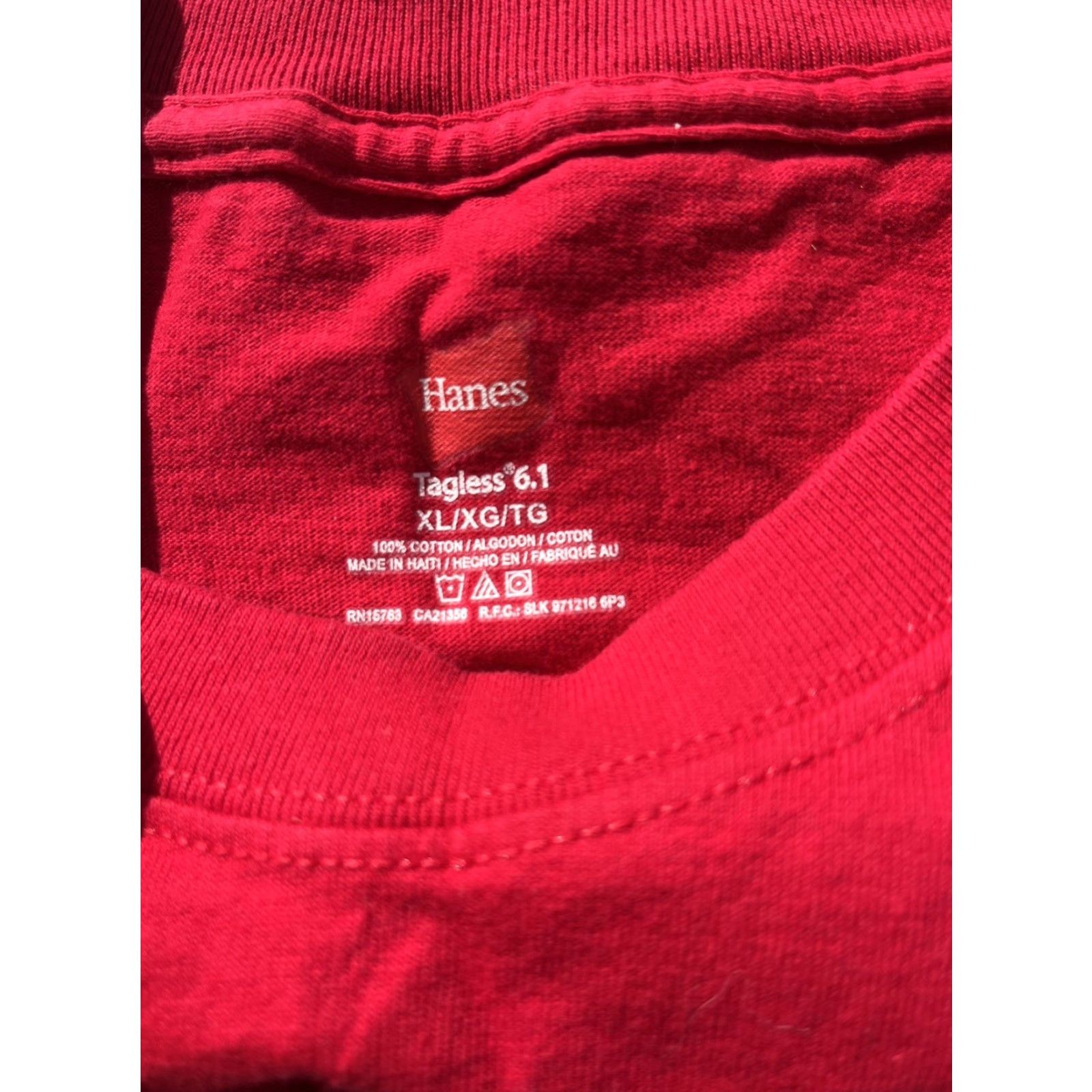 Hanes Hanes TAGLESS Men's T-Shirt Red XL Huey Lewis and the News 80s Pop Rock Back To Future Size US XL / EU 56 / 4 - 4 Thumbnail