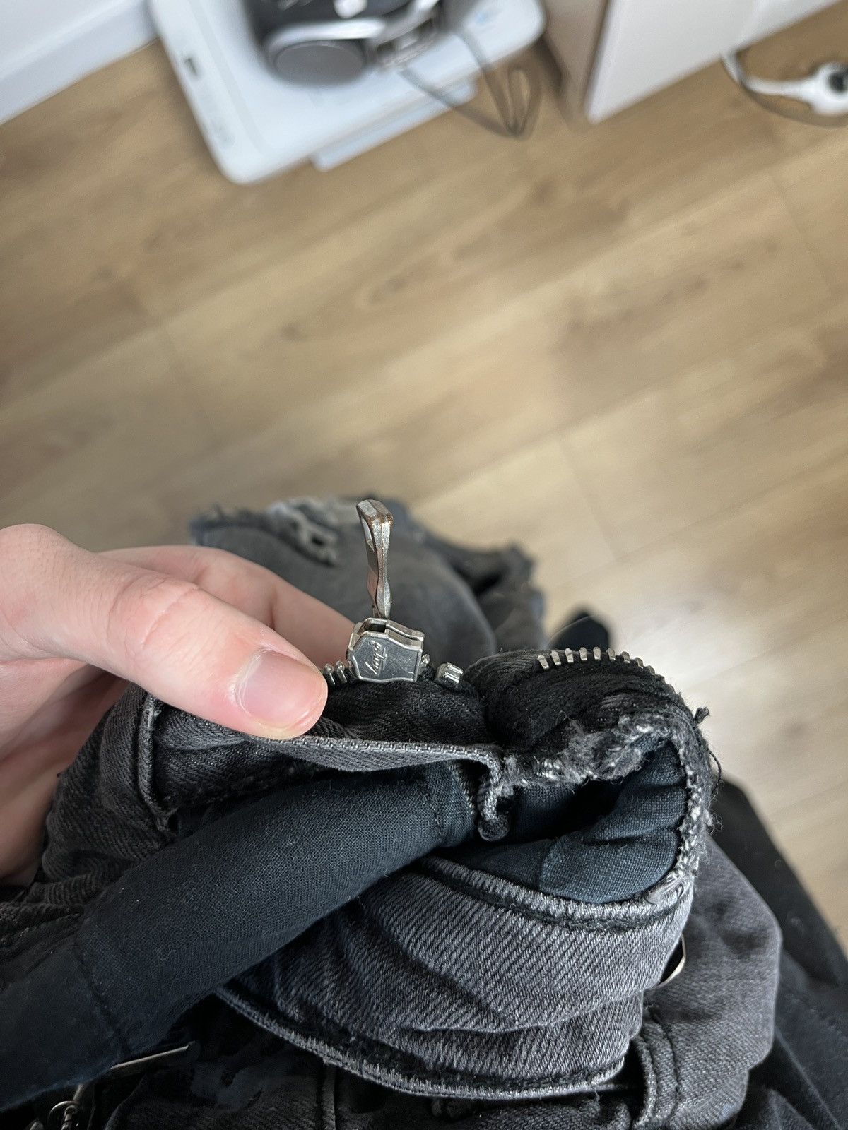 Balmain Balmain SS09 chain mail painter jeans by Christophe Decarnin Size 28" / US 6 / IT 42 - 7 Thumbnail