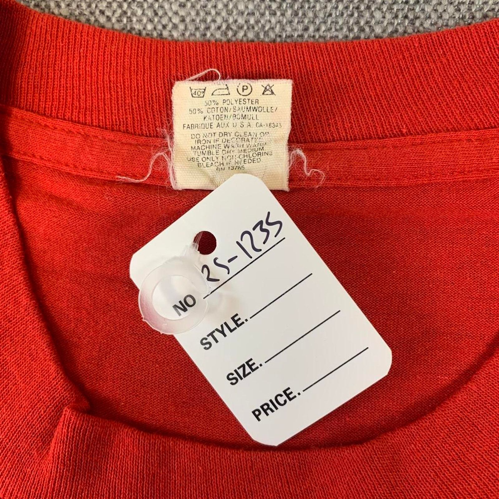 Vintage Vintage Ymca Midland Texas red t-shirt Size US XL / EU 56 / 4 - 7 Thumbnail