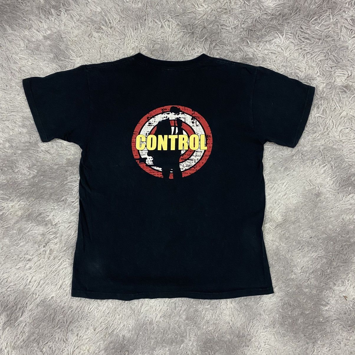 Band Tees Vintage Y2K hardcore punk band where fear and weapons meet Size US M / EU 48-50 / 2 - 4 Thumbnail
