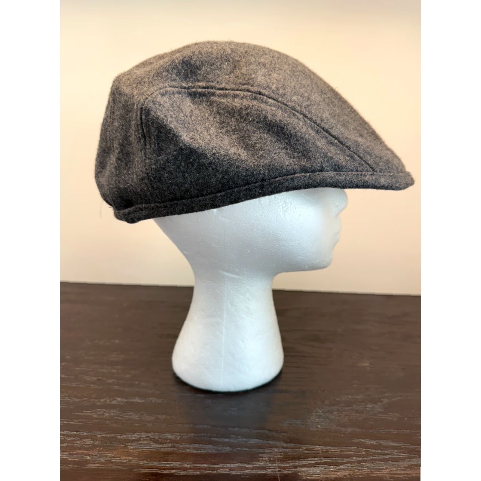 Vintage DPG 1921 Hat Mens Medium Gray Wool Blend Newsboy Flat Cap Lined Retro Newsboy Cap Mens Gray Wool Blend DPG 1921 Hat Vintage Style City Classic Retro Size ONE SIZE - 3 Thumbnail
