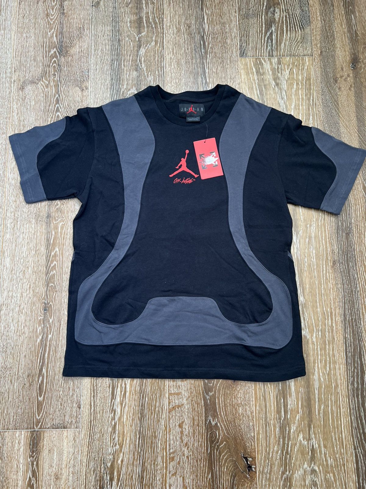 Jordan Brand × Off-White Off-White Jordan Tee Size US S / EU 44-46 / 1 - 1 Thumbnail
