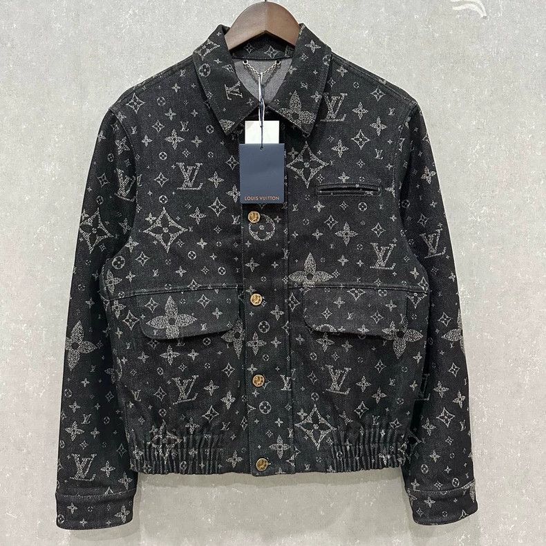 Louis Vuitton Louis Vuitton Gypsophila Logo Denim Jacket 2505-Nextarrow Size US S / EU 44-46 / 1 - 1 Thumbnail