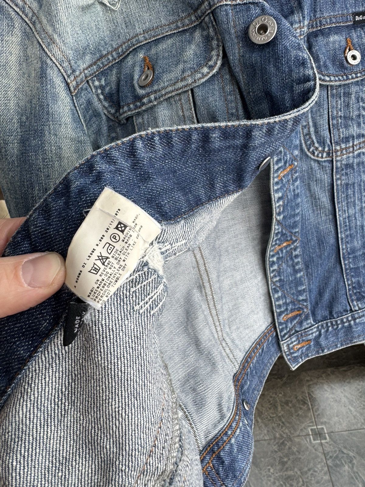 Dolce & Gabbana Vintage Dolce & Gabbana Women’s Denim Jacket Sz L Size L / US 10 / IT 46 - 9 Thumbnail