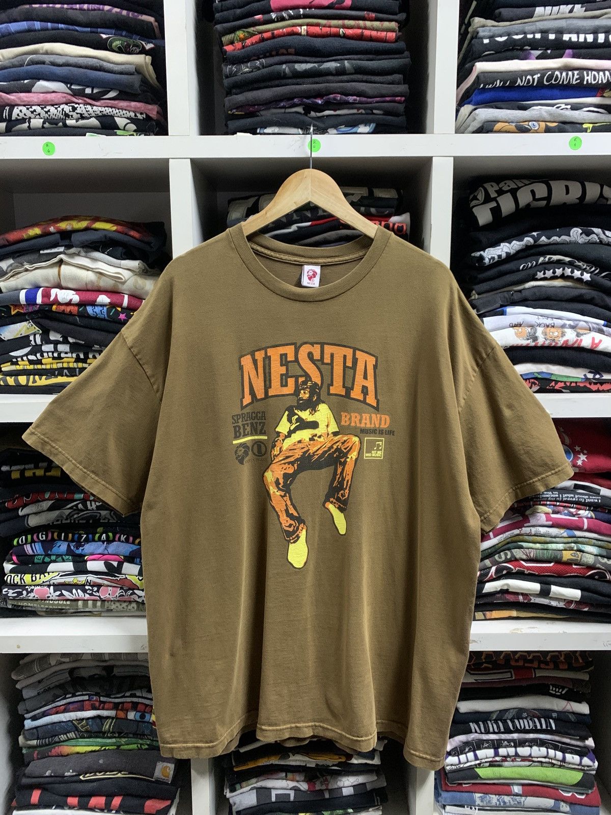 Vintage Vintage Nesta Brand T-Shirt Size US XXL / EU 58 / 5 - 2 Thumbnail