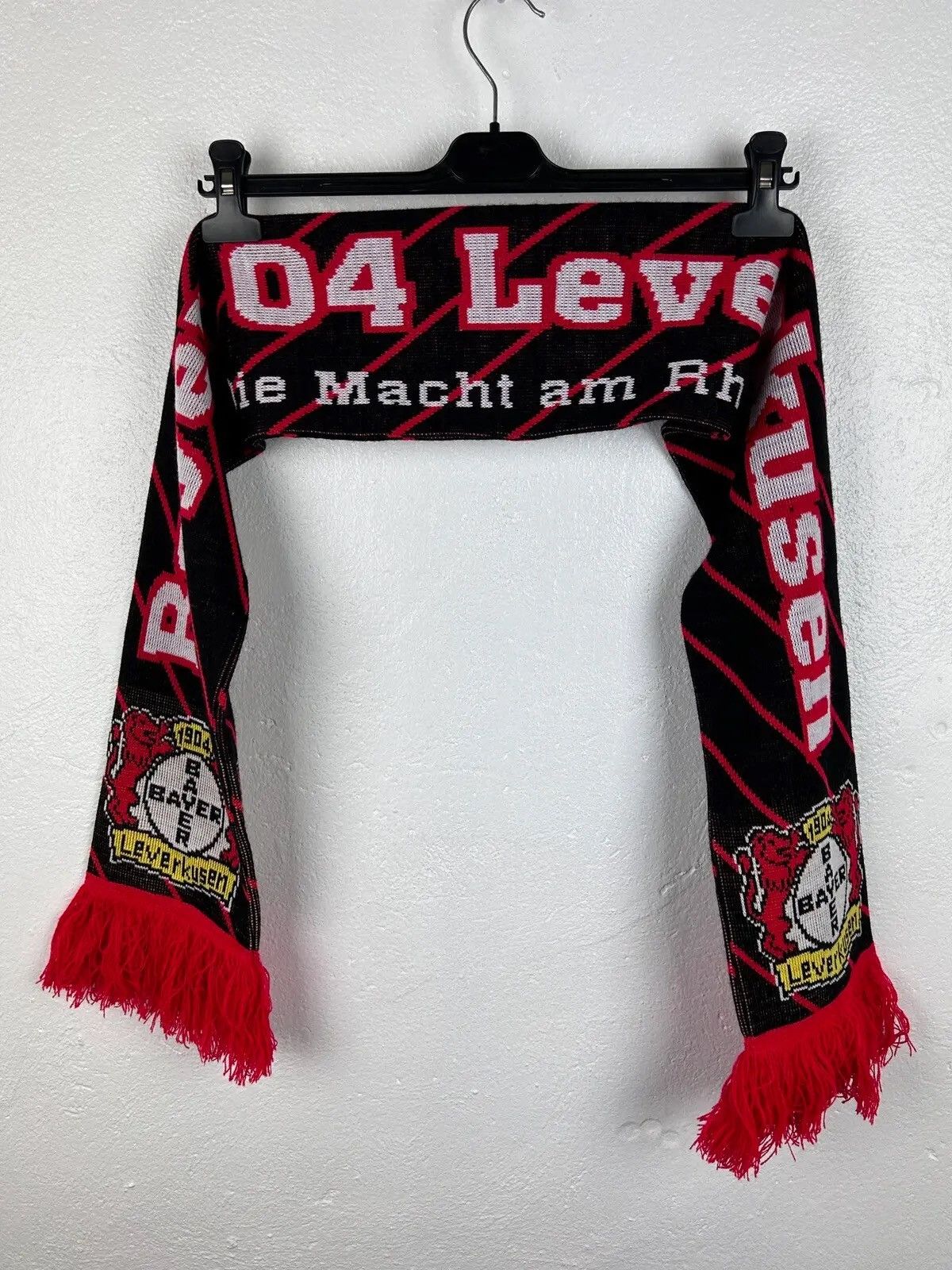 Vintage Vintage Bayer 04 Leverkusen Rhein Soccer Fanwear Scarf Size ONE SIZE - 4 Thumbnail
