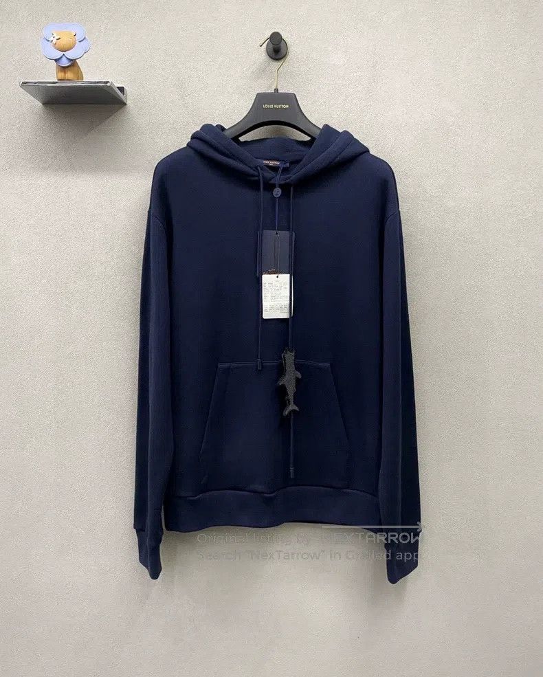 Louis Vuitton Louis Vuitton Navy Blue Beaded Sweatshirt Size US M / EU 48-50 / 2 - 1 Thumbnail
