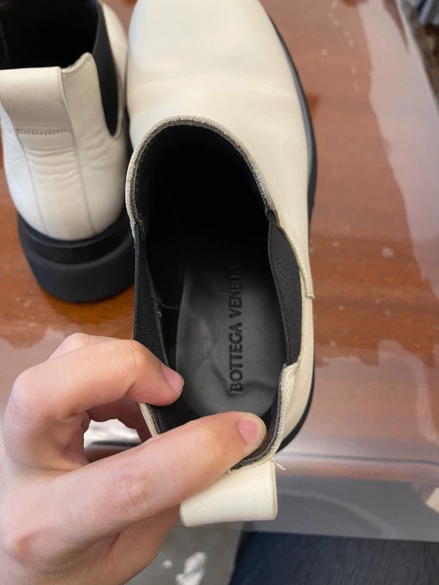 Bottega Veneta BV Chelsea Boots 41 EU Panda Colorway Ivory Calfskin Size US 8 / EU 41 - 7 Thumbnail