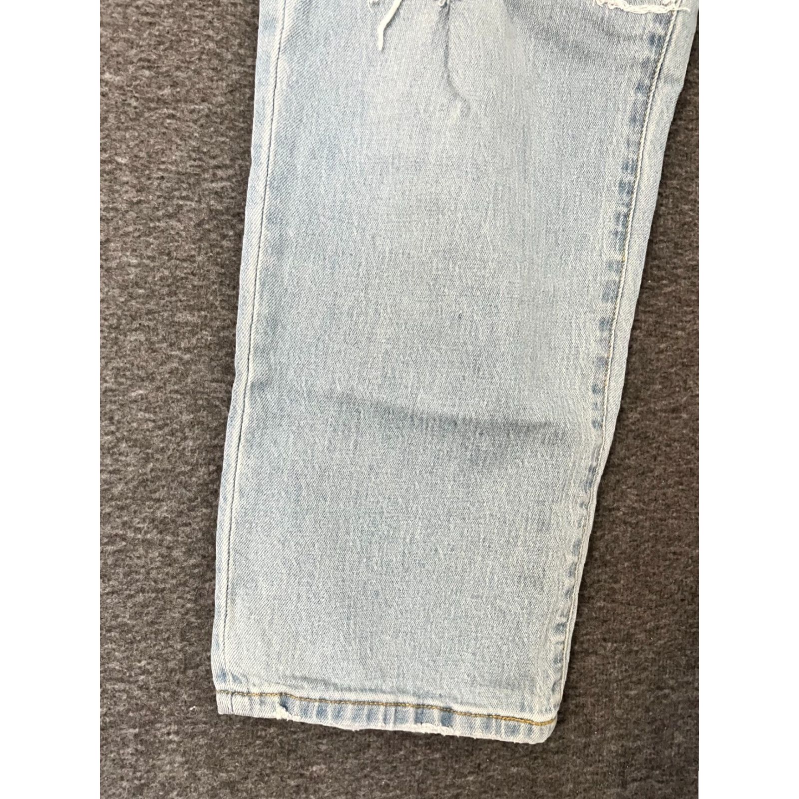 Vintage Universal Thread Women’s Jeans Category: Jeans Boyfriend Blue 8/29R Regular 28x24 5-Pocket Denim High Rise Button Zipper Comfortable Casual Size 30" / US 8 / IT 44 - 4 Thumbnail