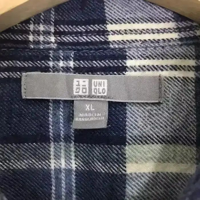 Japanese Brand Japanese Brand Uniqlo Flannel Shirt Size US XL / EU 56 / 4 - 5 Thumbnail