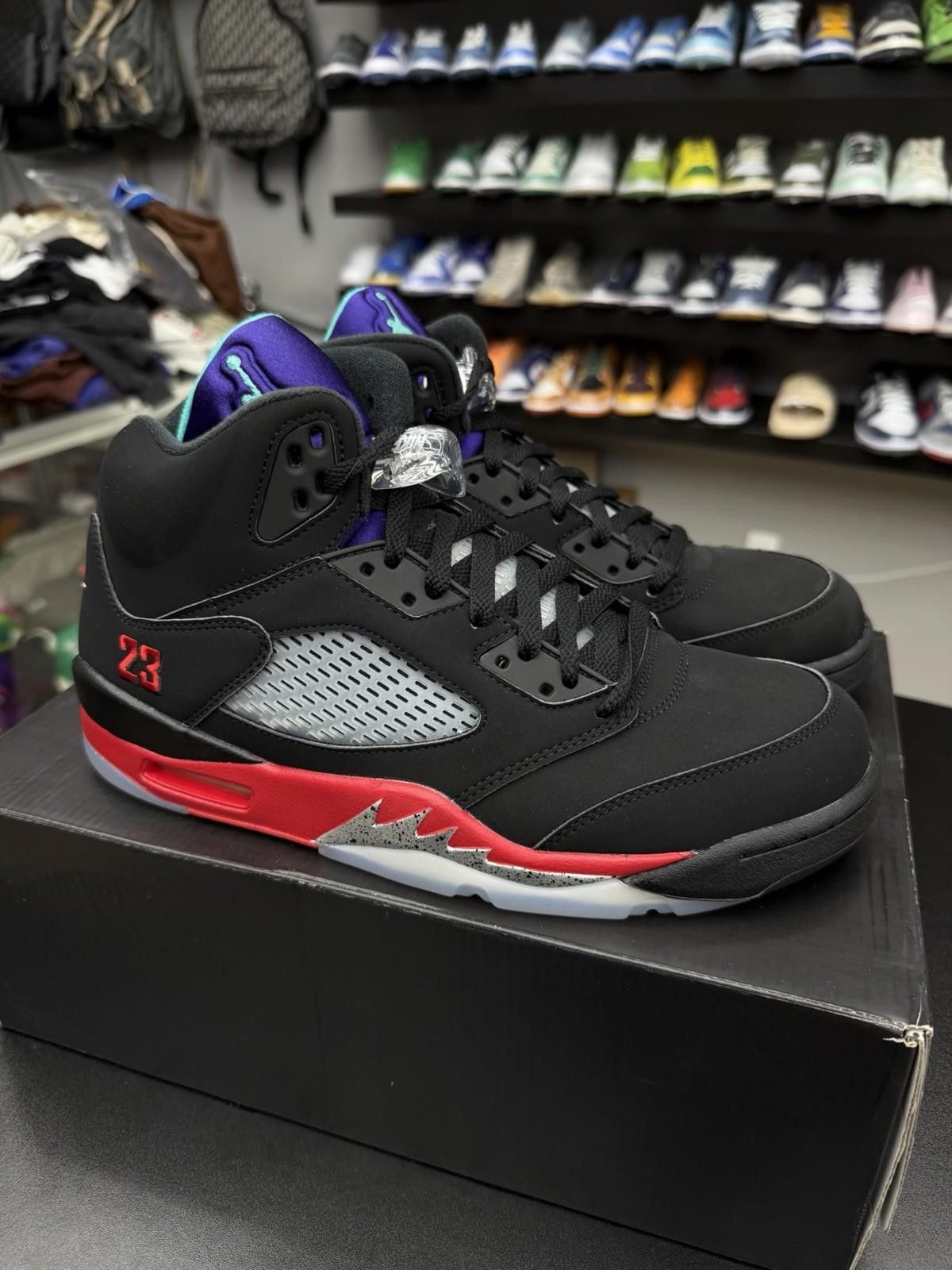 Nike 2020 Nike Air Jordan 5 V Retro Top 3 Size (10) Authentic Size US 10 / EU 43 - 4 Thumbnail