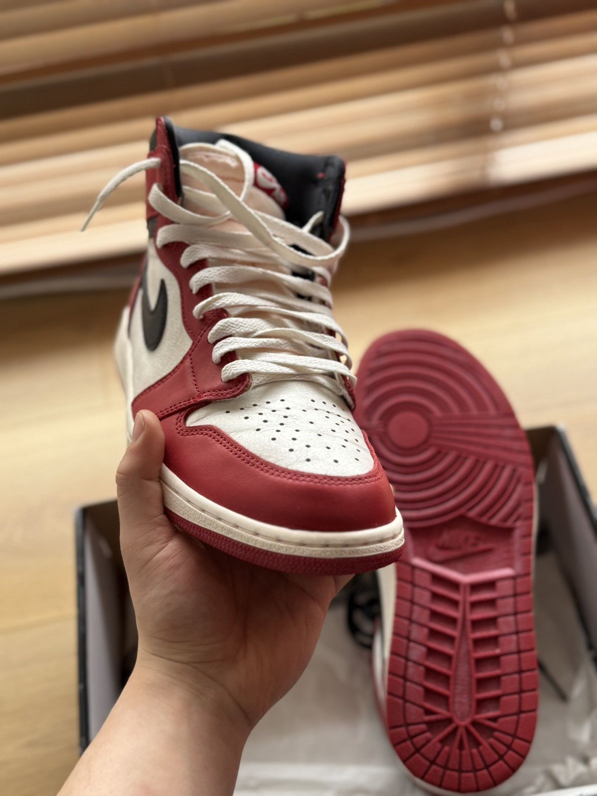 Nike Air Jordan 1 Retro High OG “Lost & Found” UK9.5 Size US 10.5 / EU 43-44 - 6 Thumbnail