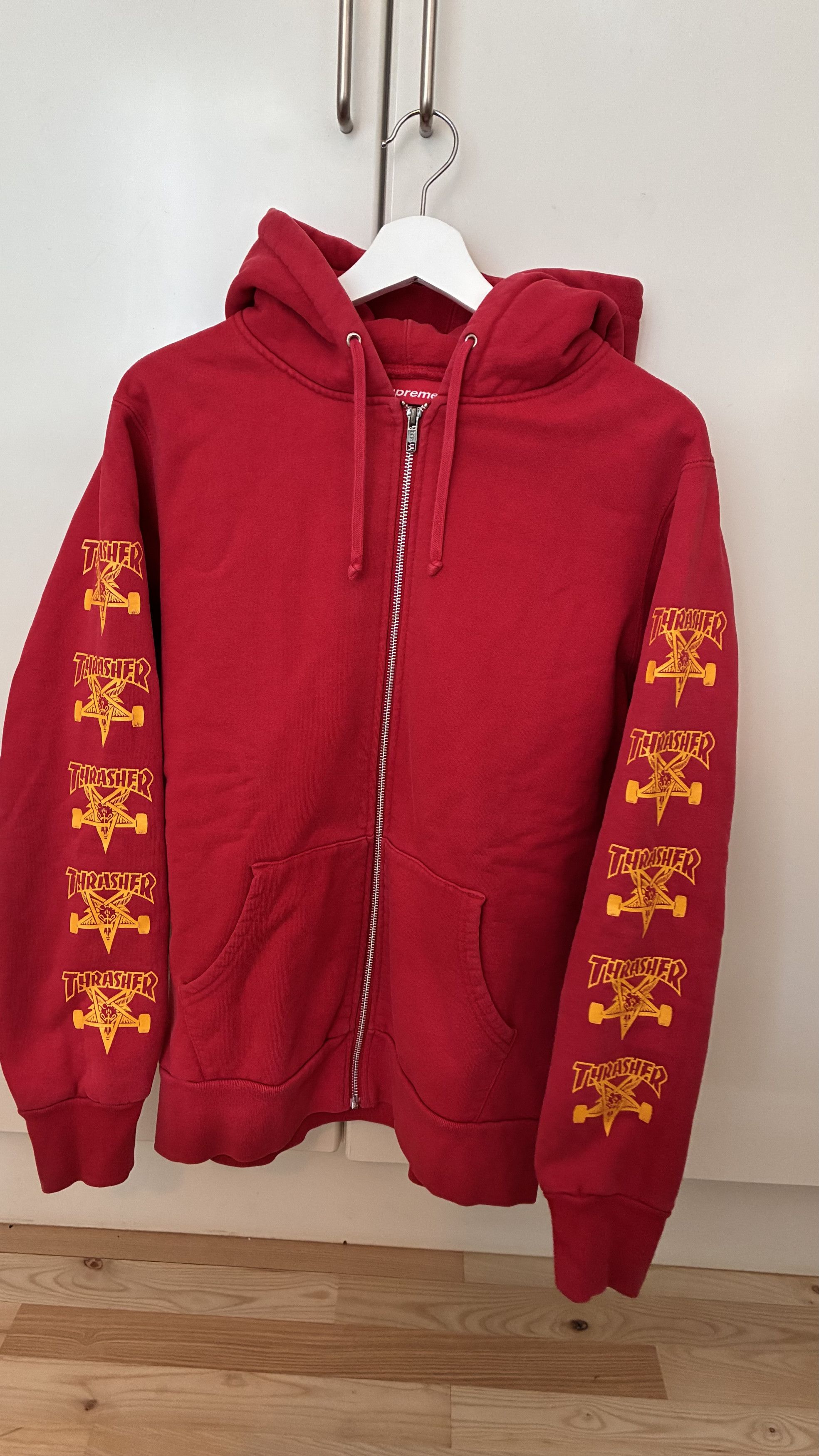 Supreme × Thrasher Supreme x Thrasher Red Zip Hoodie FW11 Size US M / EU 48-50 / 2 - 1 Thumbnail