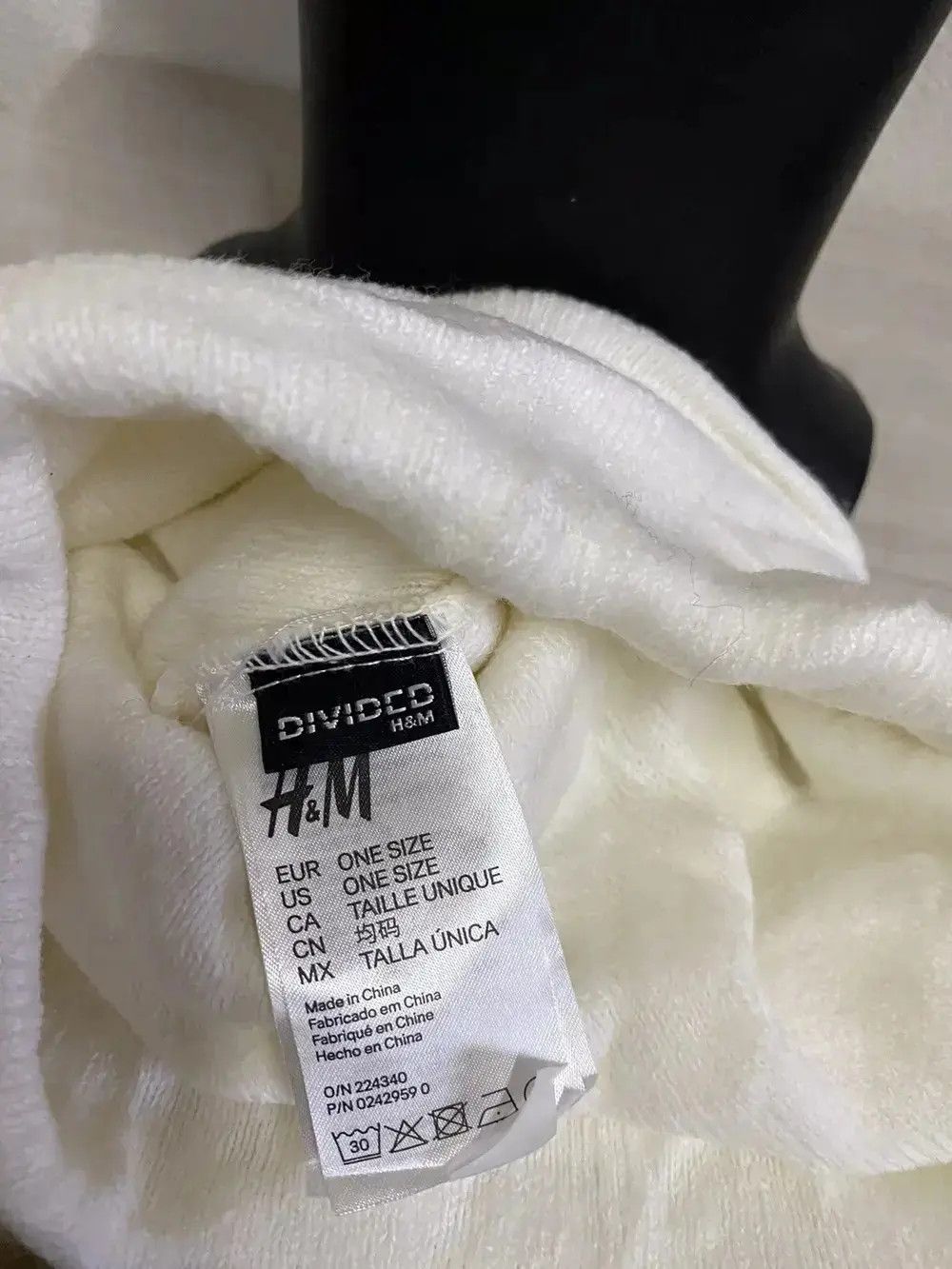 H&M H&M Seditionaries Beanie Hat Size ONE SIZE - 5 Thumbnail