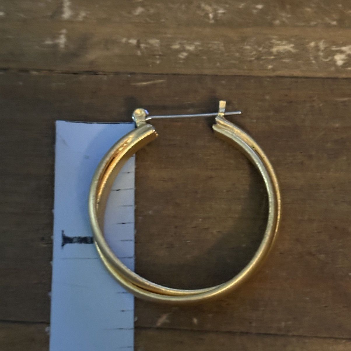 Other Brushed gold tone intertwined hoop earrings Size ONE SIZE - 4 Thumbnail