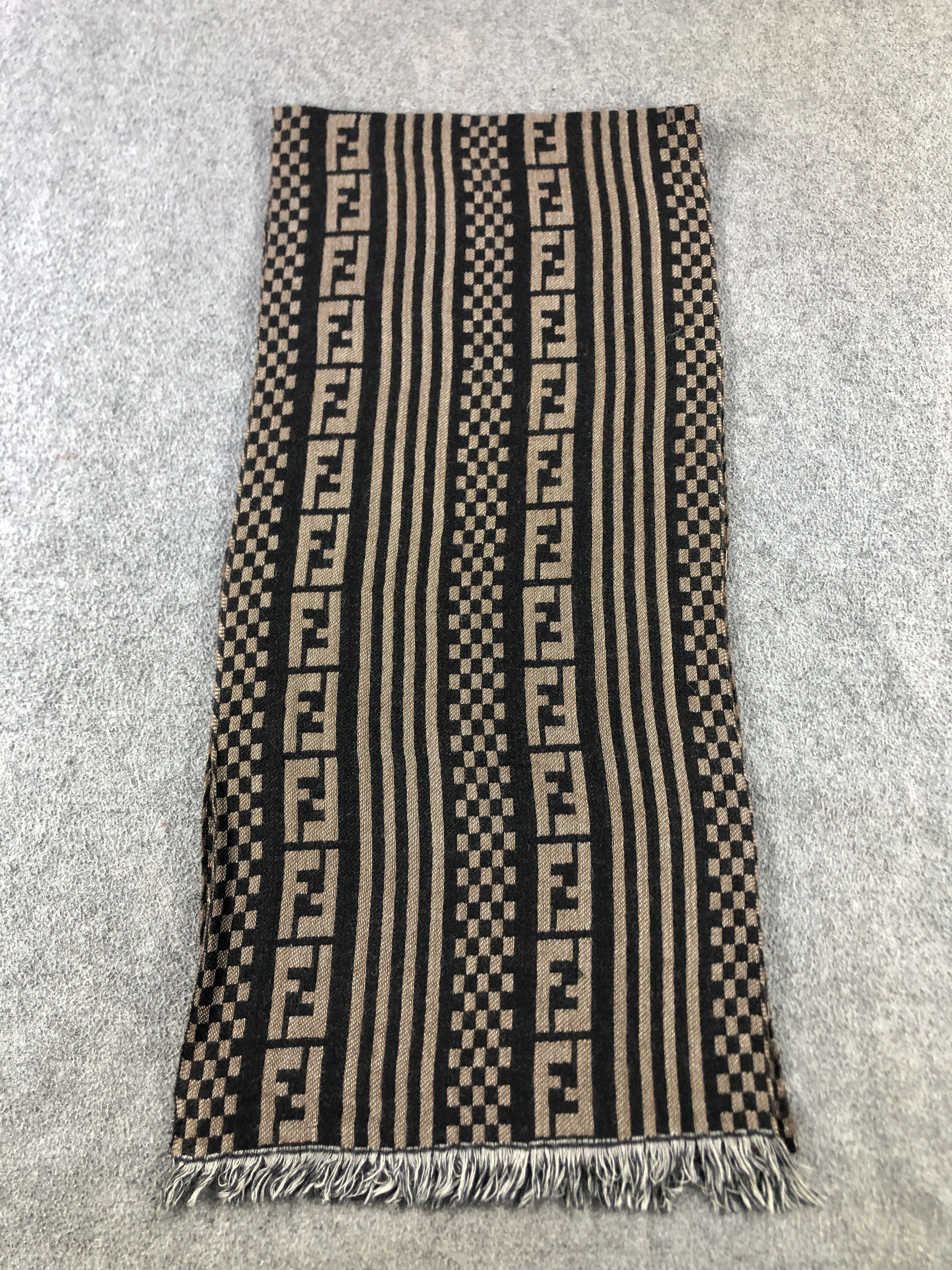 Fendi Fendi Scarf / Muffler / Neckwear P812 Size ONE SIZE - 3 Thumbnail