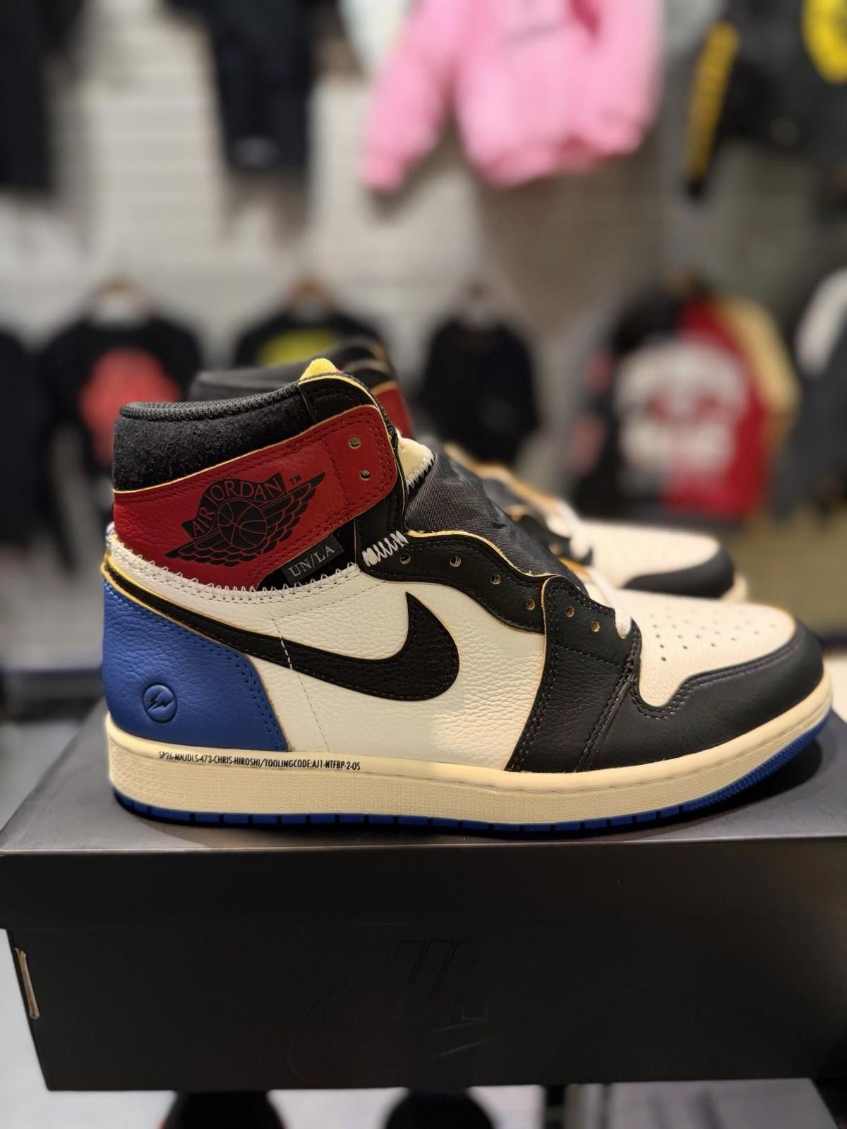 Jordan Brand Air Jordan 1 x Union x Fragment Black and Varsity Red (10.5) Size US 10.5 / EU 43-44 - 1 Thumbnail