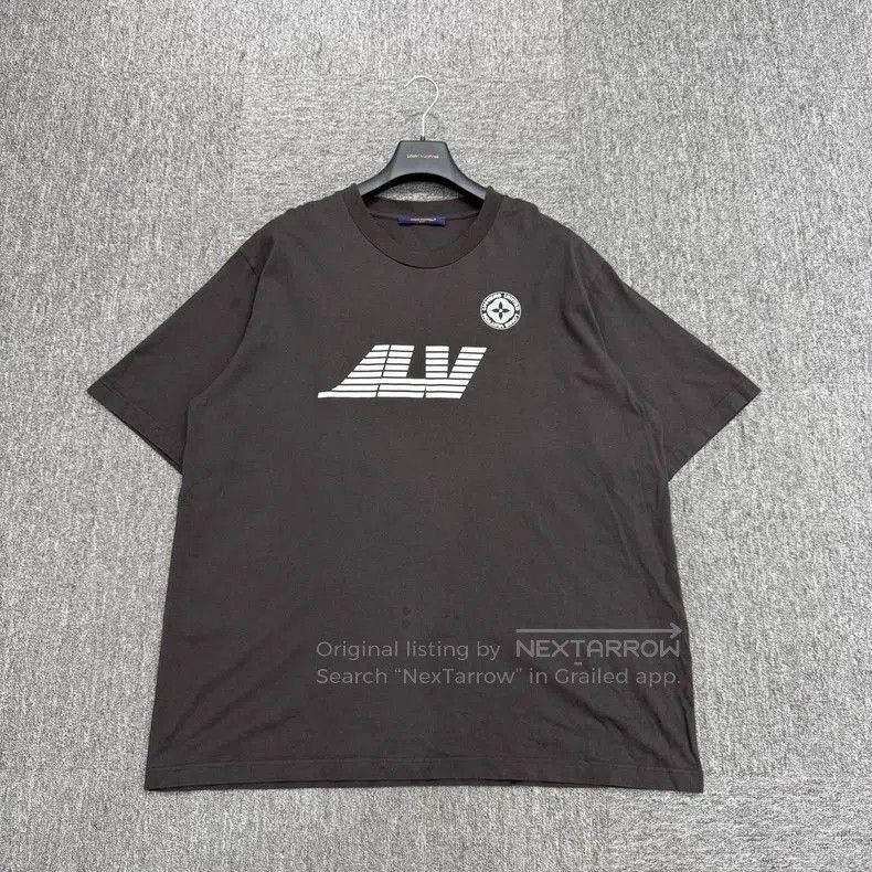 Louis Vuitton Louis Vuitton LV Logo Print T-Shirt. Size US L / EU 52-54 / 3 - 1 Thumbnail