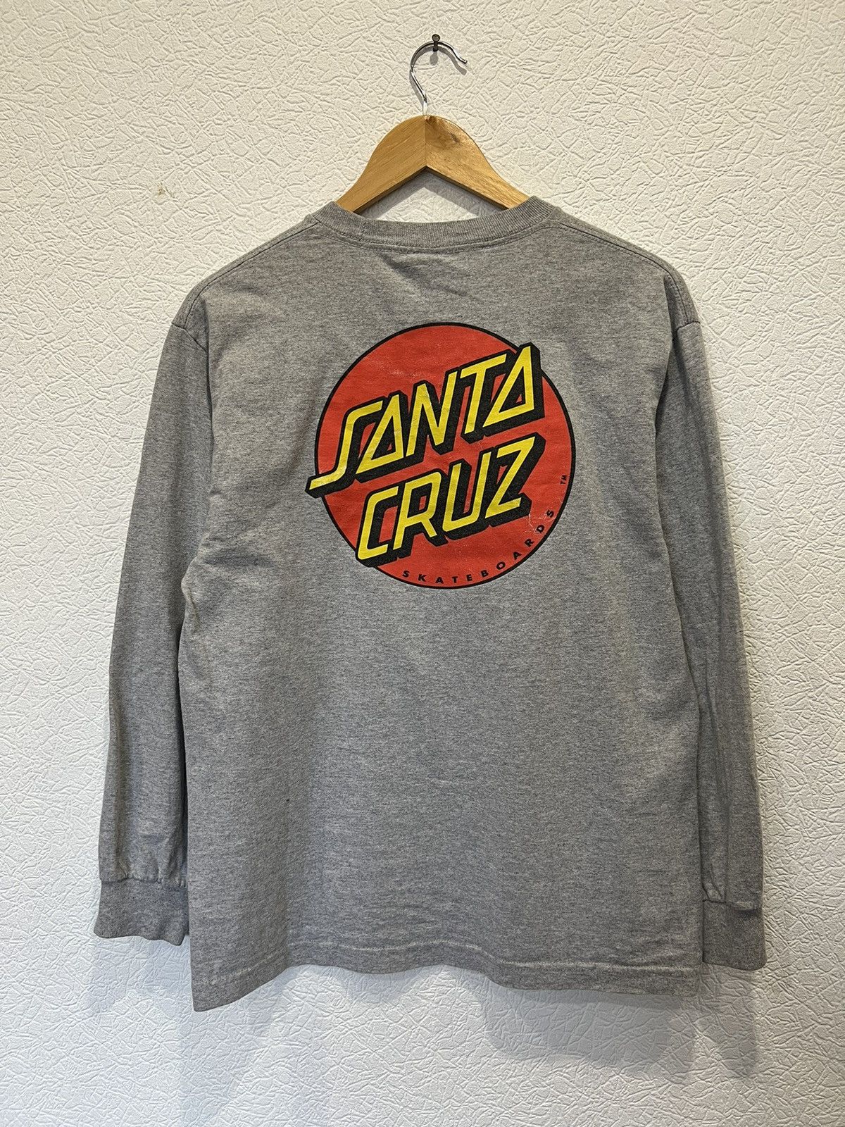 Santa Cruz Skateboards Santa Cruz Grey Longsleeve T Shirt Size US M / EU 48-50 / 2 - 1 Thumbnail