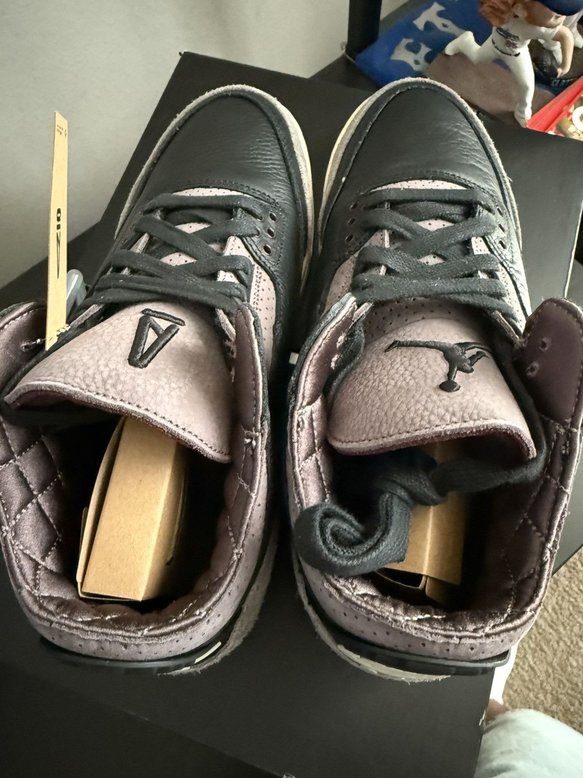 A Ma Maniere × Jordan Brand Air Jordan Retro 3 OG SP “A Ma Maniere” Size US 8.5 / EU 41-42 - 10 Thumbnail