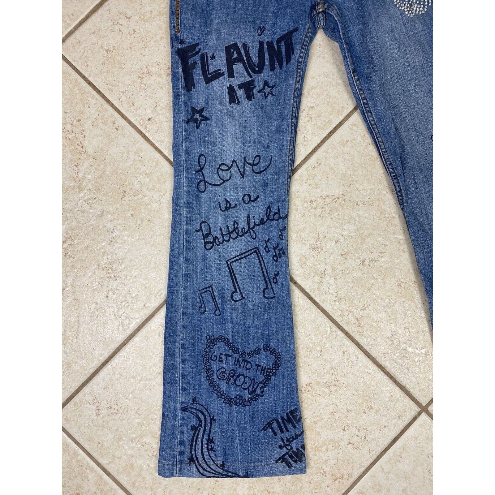 Other VTG Z Cavaricci Denim Jeans Rhinestones Graffiti Bootcut Size 25" / US 0 / IT 36 - 2 Thumbnail