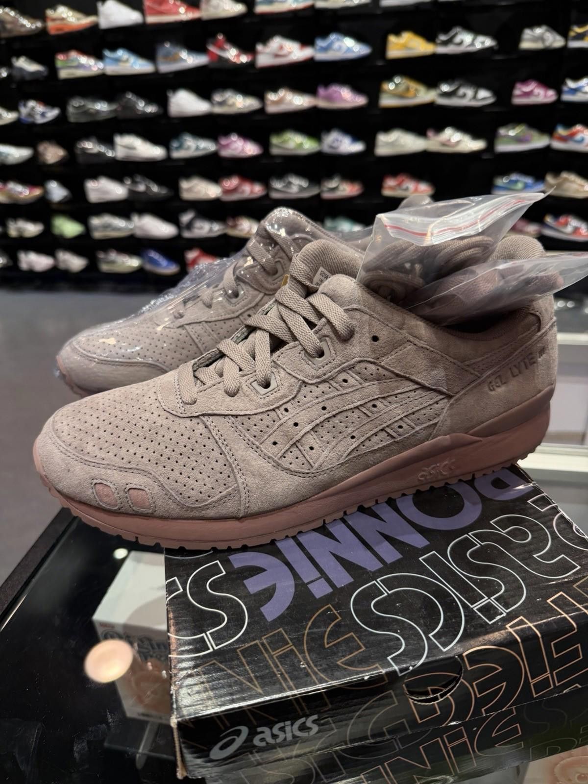 Asics Asics Gel Lyte 3 III OG 30th Brown Suede Mens NEW 11.5 Size US 11.5 / EU 44-45 - 6 Thumbnail