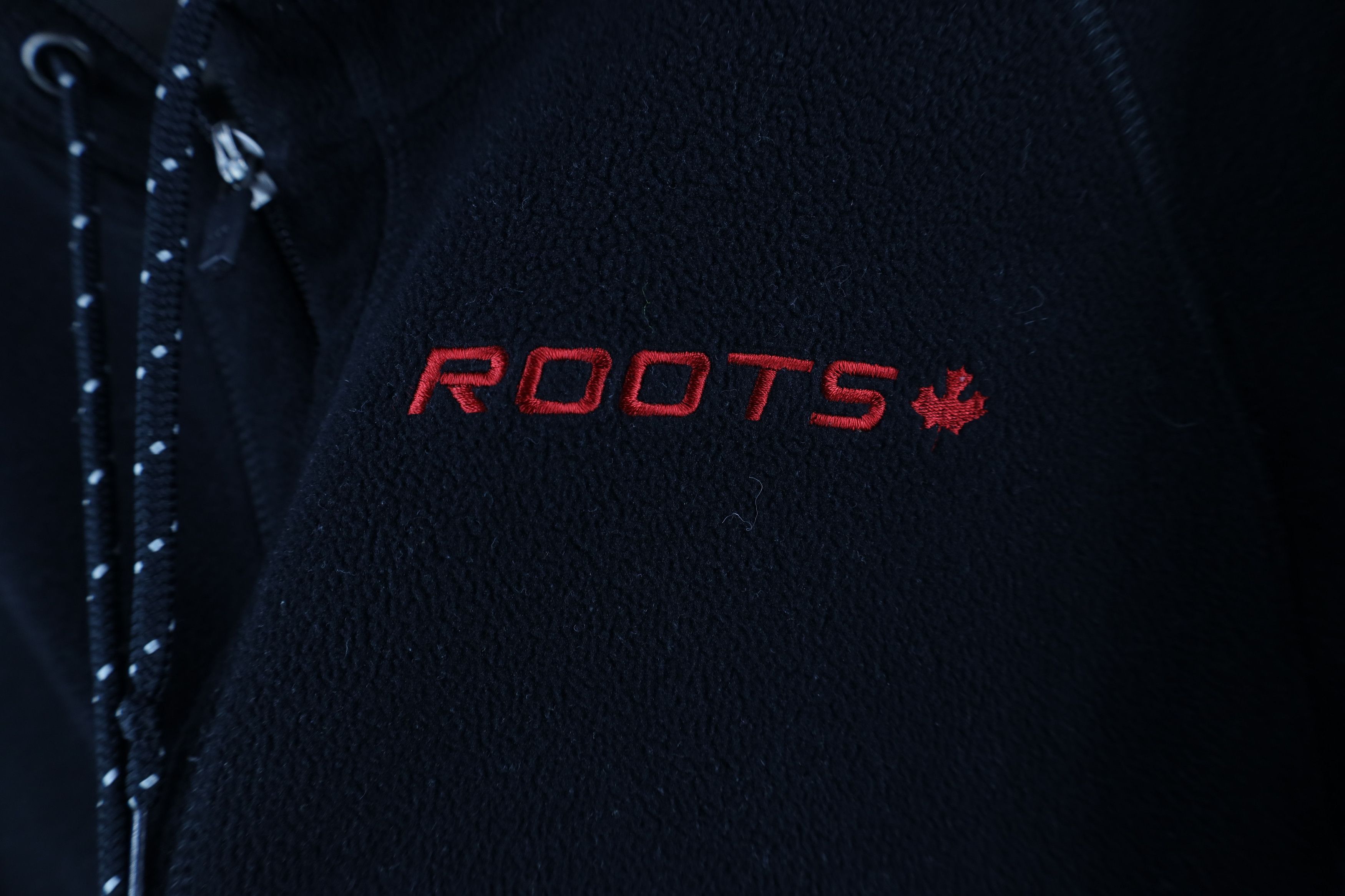 Vintage Vintage 90s Y2K Roots Canada Thermal Lined Fleece Hoodie Size XS / US 0-2 / IT 36-38 - 4 Thumbnail