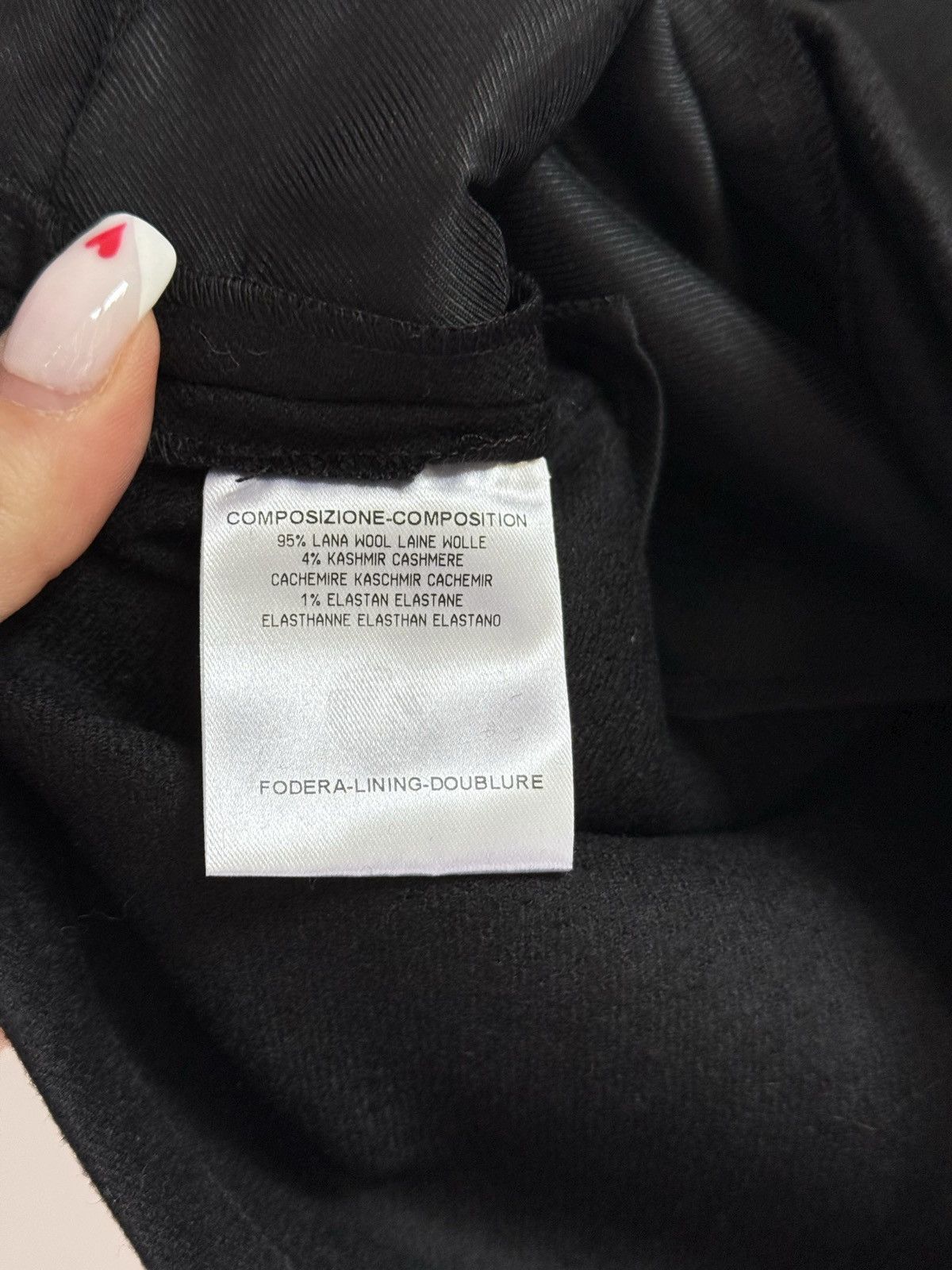 Designer × Gucci × Vintage Gucci Black Wool and Cashmere Mini Shorts Size 30" / US 8 / IT 44 - 6 Thumbnail