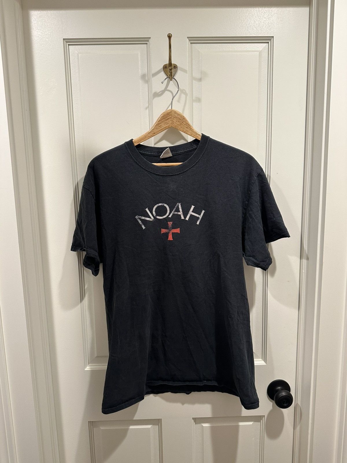 Noah Noah Logo T Shirt Size US L / EU 52-54 / 3 - 1 Thumbnail