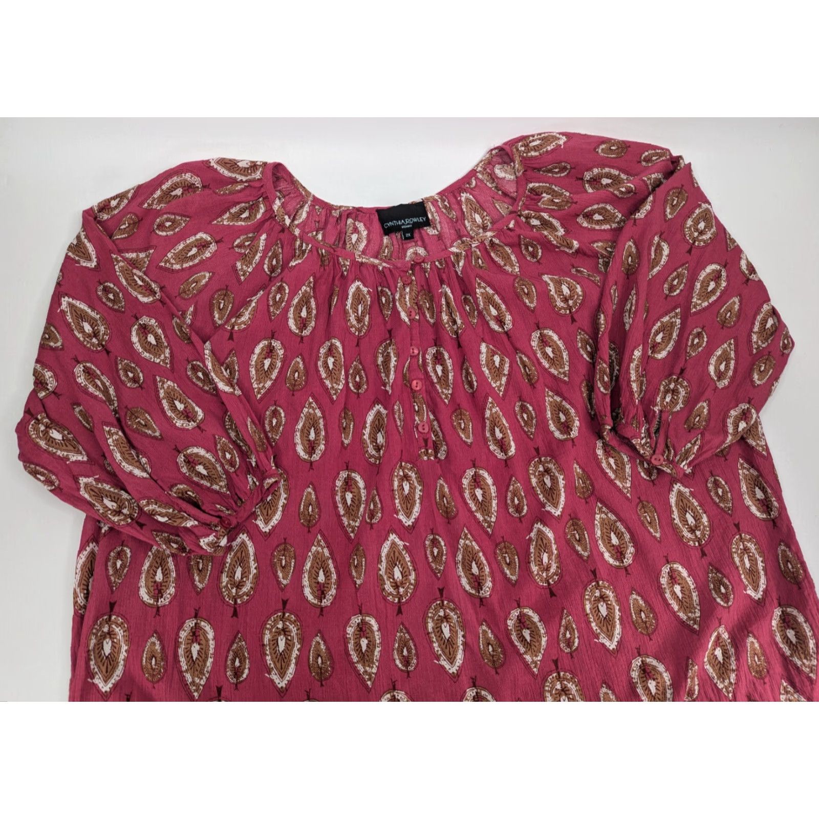 Cynthia Rowley Cynthia Rowley Blouse Women’s 2X Red Pink Paisley Henley Long Sleeve Tunic Collarless Pockets All Seasons Button Size XXL / US 16-18 / IT 52-54 - 2 Thumbnail