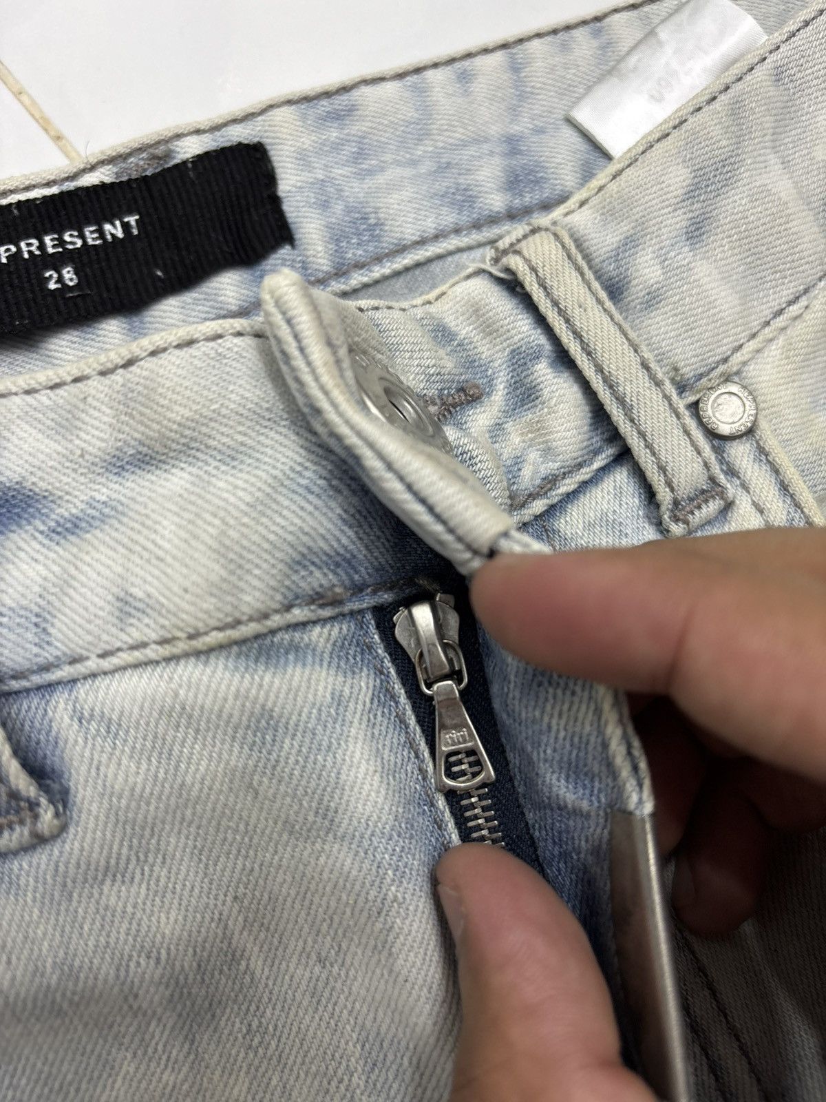 Represent Clo. REPRESENT DESTROYER DENIM RIRI ZIP SKINNY JEANS Size US 28 / EU 44 - 14 Thumbnail