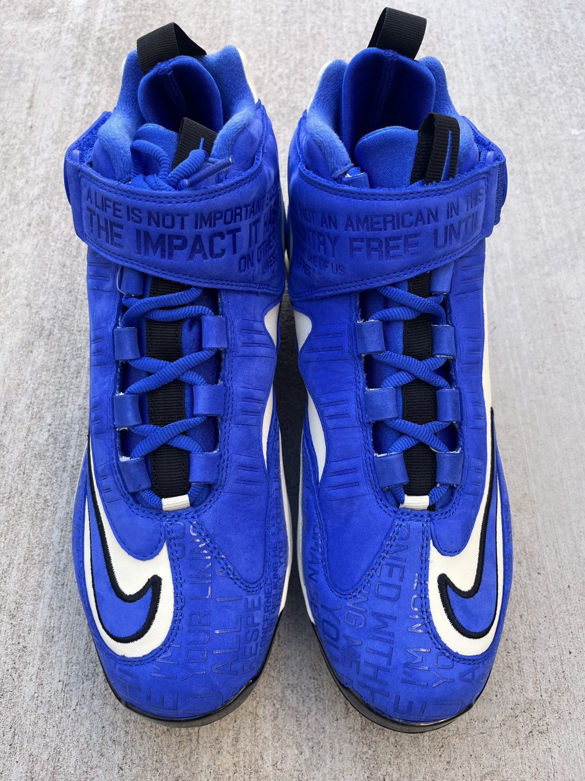Nike Nike Air Max Griffey 1 Baseball Cleats (DC9980-100) Men’s 11 Size US 11 / EU 44 - 1 Thumbnail