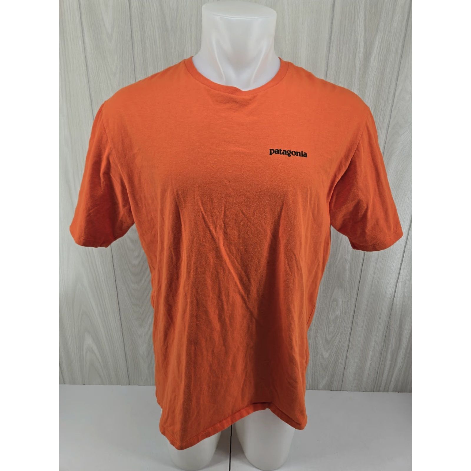 Patagonia Patagonia Logo T-Shirt Men’s Large Orange Organic Cotton Short Sleeve Crew Neck Size US L / EU 52-54 / 3 - 3 Thumbnail