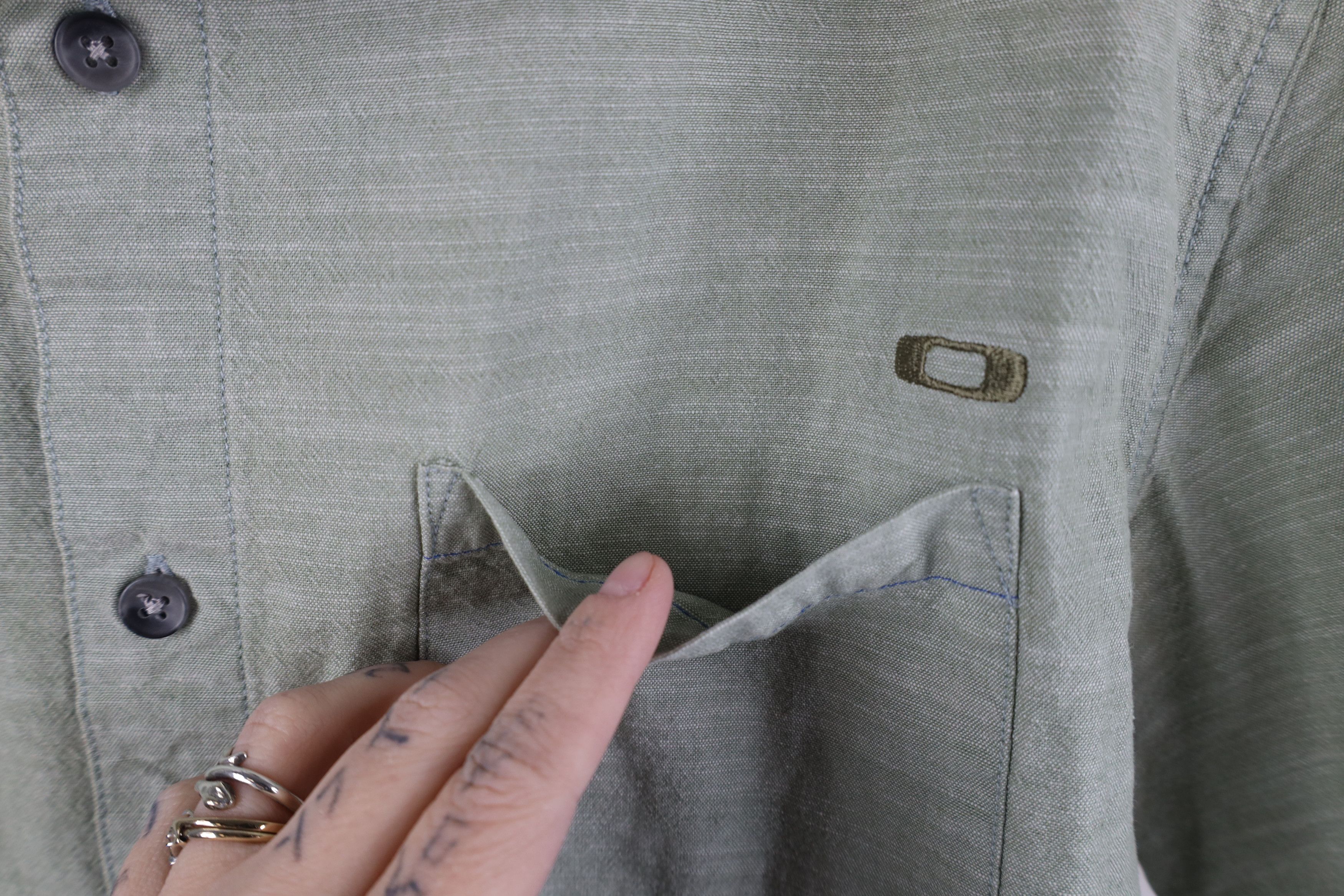 Oakley Vintage Oakley O Logo Chambray Collared Button Shirt Green Size US L / EU 52-54 / 3 - 5 Thumbnail