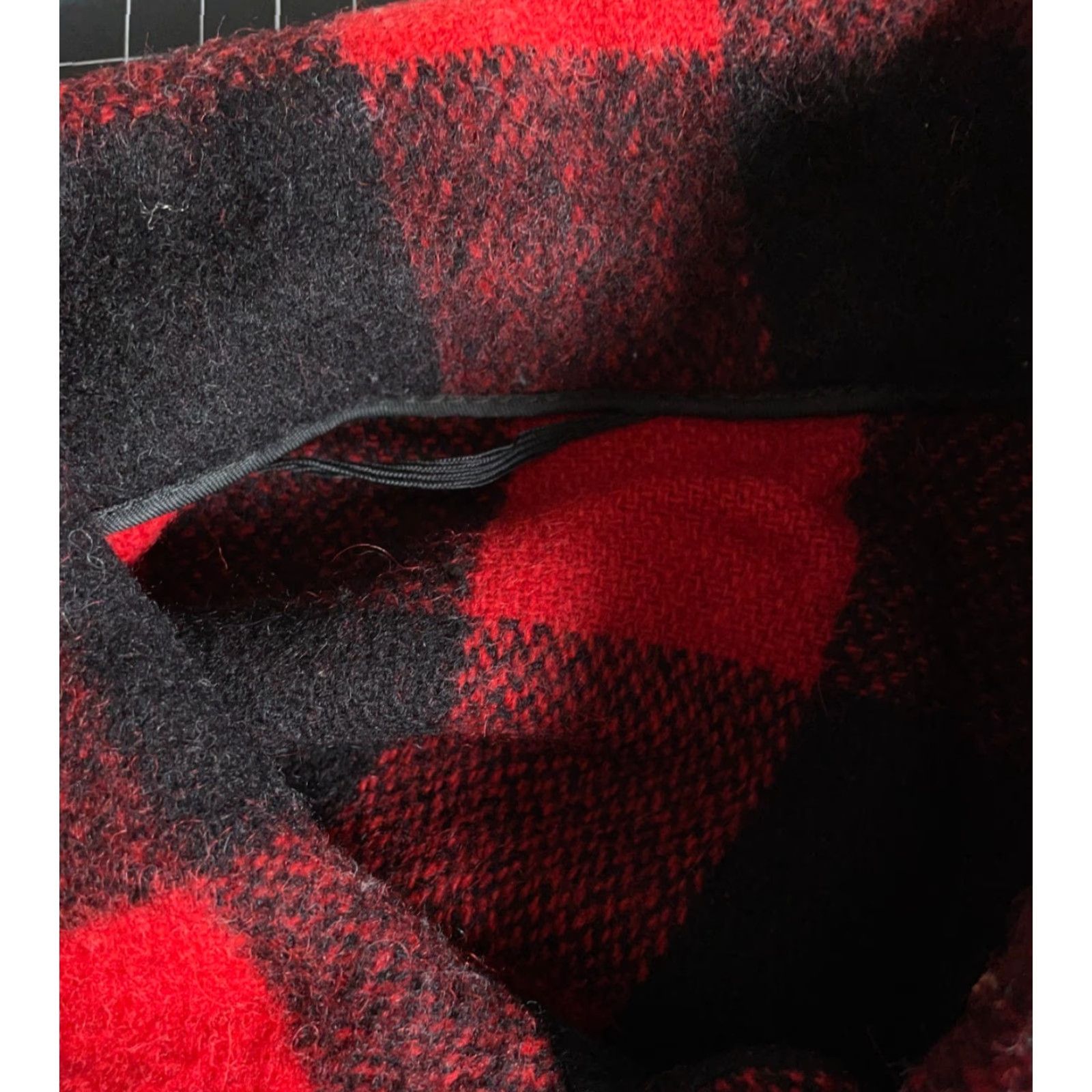 Vintage VINTAGE 80s Wool Heavyweight Shirt Jacket Men Medium Red Black Buffalo Plaid Workwear Shirt Jacket Size US M / EU 48-50 / 2 - 3 Thumbnail
