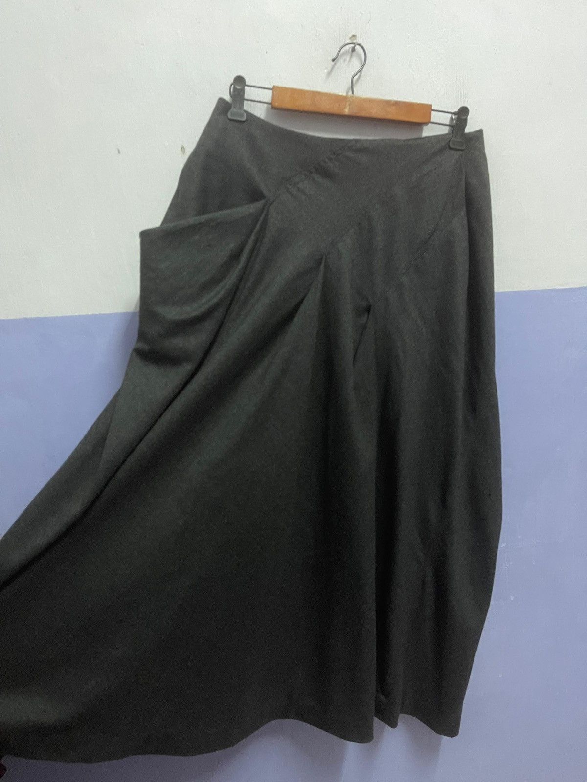 Brunello Cucinelli Luxury Brunello Cucinelli Cashmere and Wool Skirt Size 29" - 9 Thumbnail