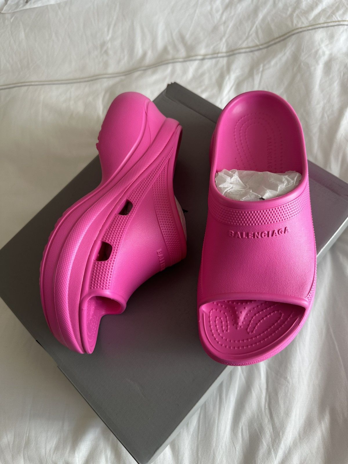 Balenciaga Balenciaga x Crocs Mules in Pink Size US 9 / IT 39 - 4 Thumbnail
