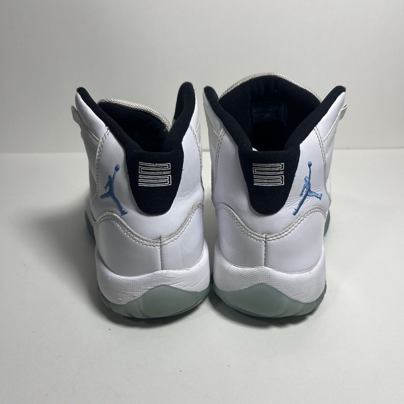 Jordan Brand Size 5.5Y, 7 W- Jordan 11 Retro High Legend Blue Size US 7 / IT 37 - 5 Thumbnail