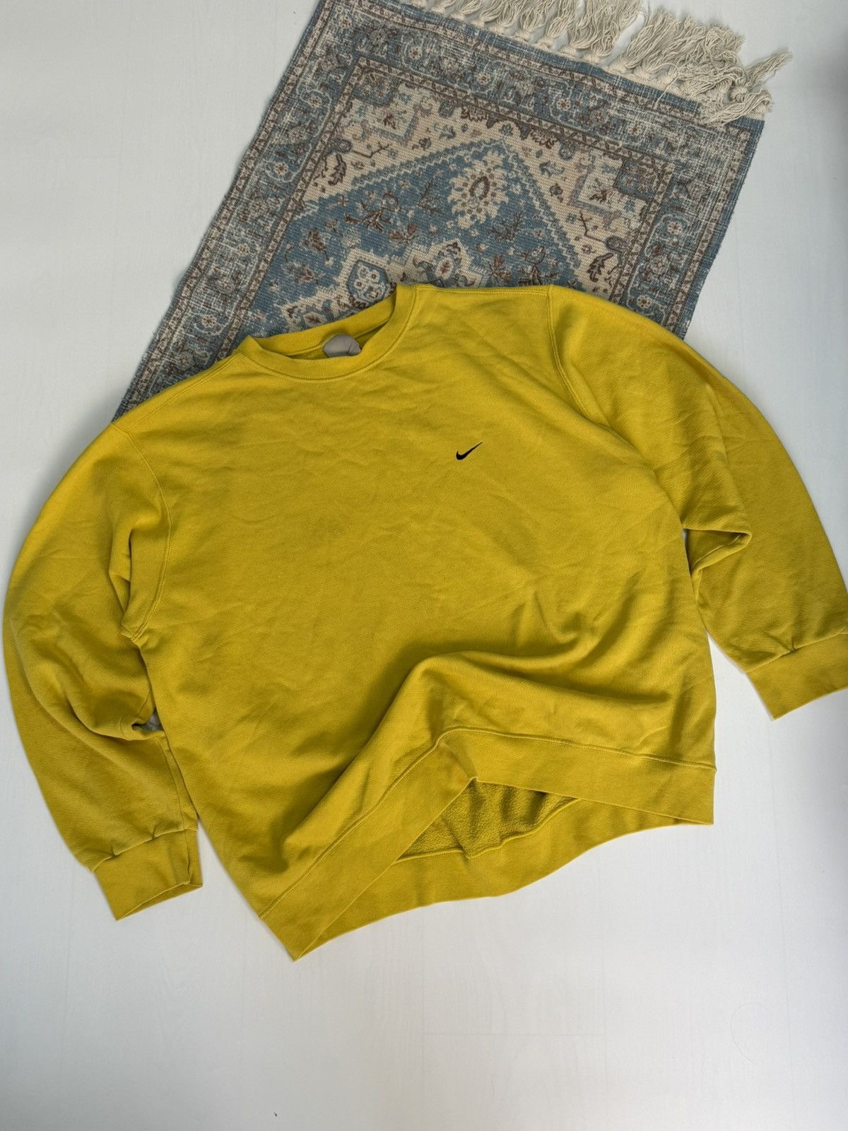 Nike Vintage 2000s Nike Yellow Sweatshirt Size US XL / EU 56 / 4 - 2 Thumbnail