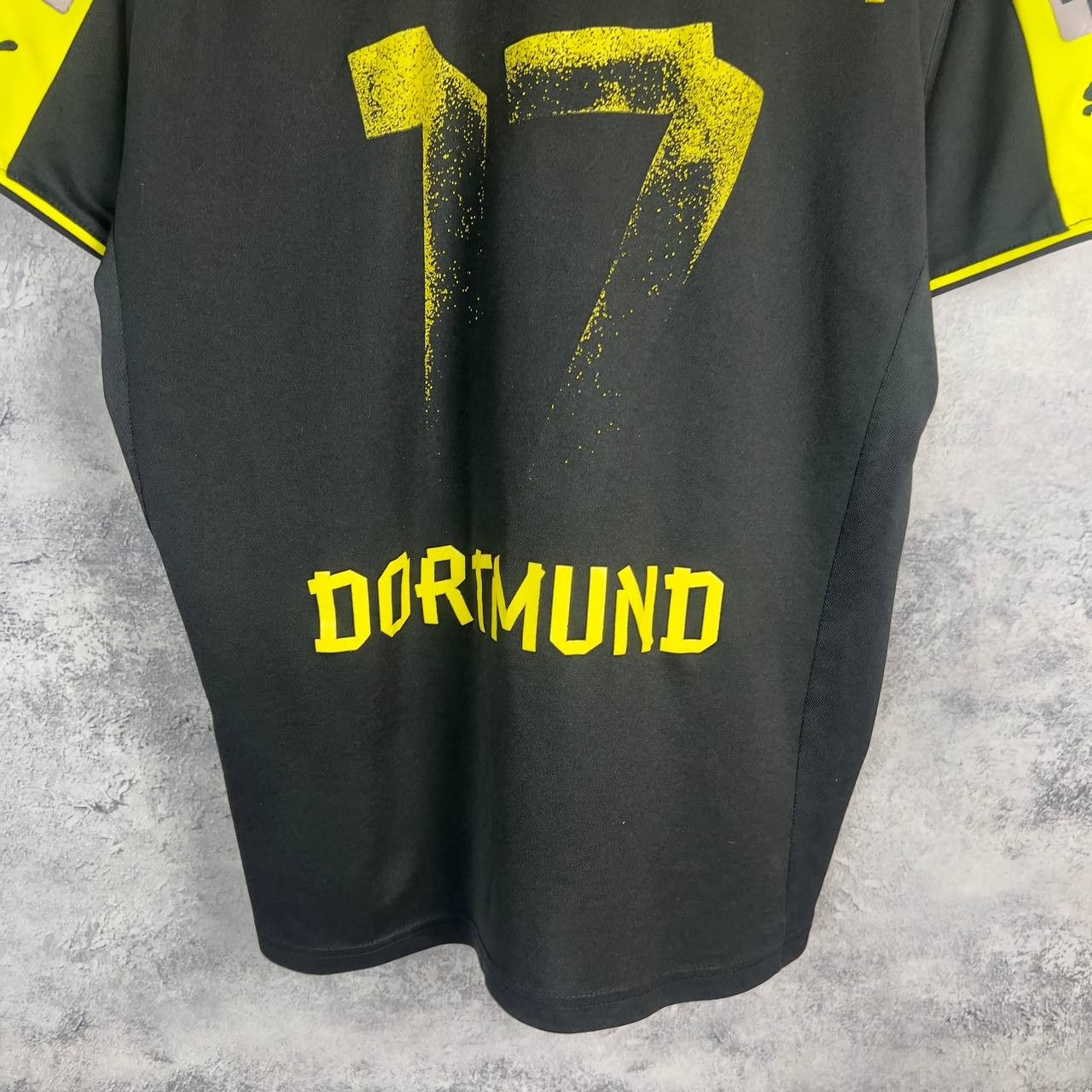 Puma Puma Borussia Dortmund 2014 Away Soccer Jersey Men's Size M` Size US M / EU 48-50 / 2 - 13 Thumbnail