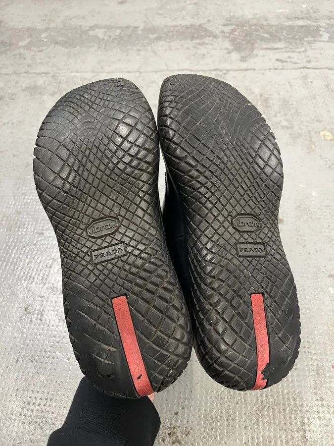 Prada AW1999 Prada Black Leather Slip-On Vibram Sole Boots Size US 8.5 / IT 38.5 - 5 Thumbnail