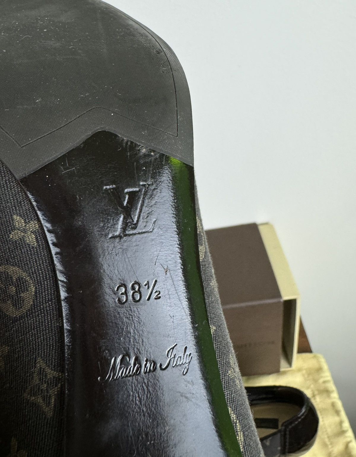 Louis Vuitton Luxury Louis Vuitton monogram LV heel boots original item Size US 7.5 / IT 37.5 - 6 Thumbnail