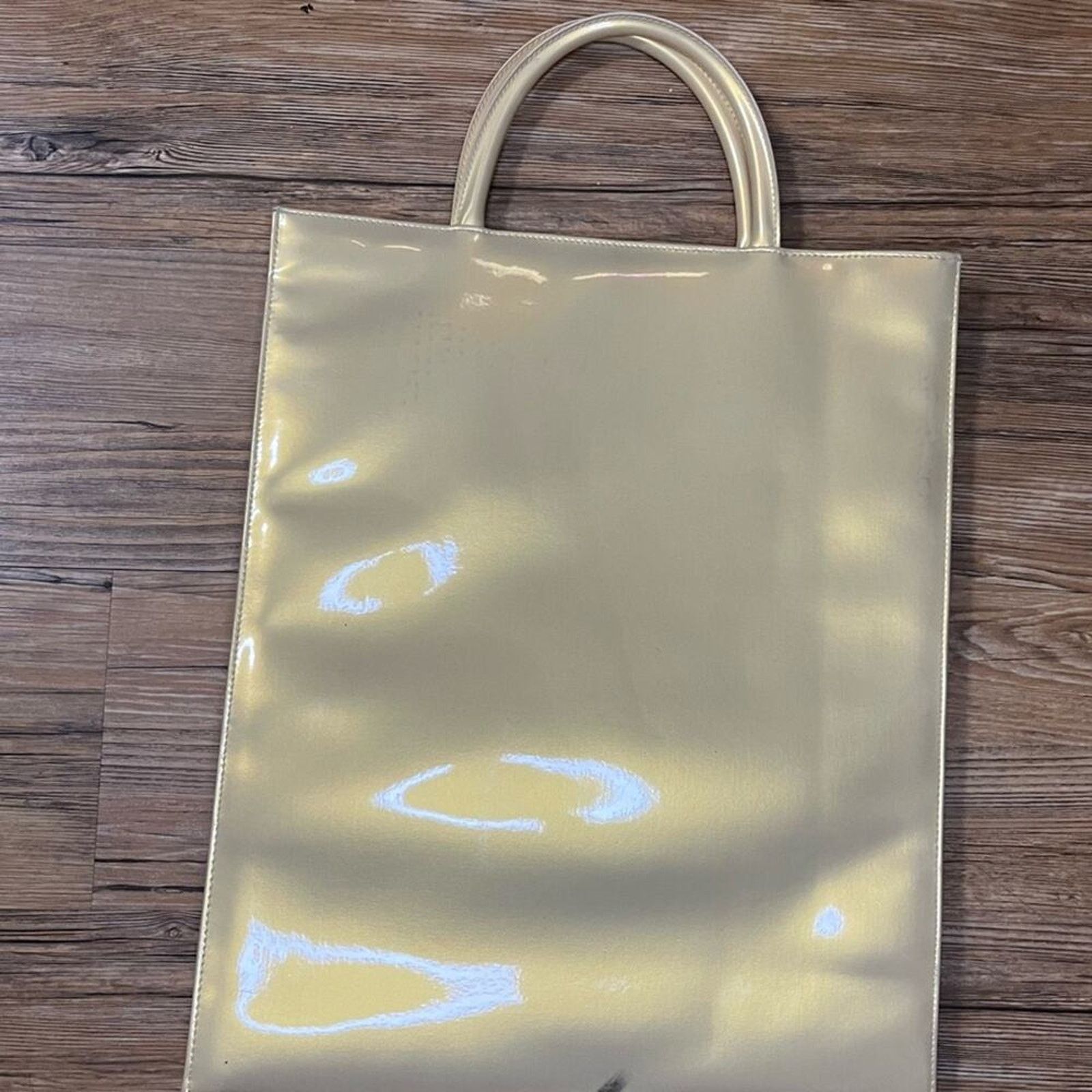 Escada Escada Beaute Handbag Gold Yellow Patent Leather Size ONE SIZE - 4 Thumbnail