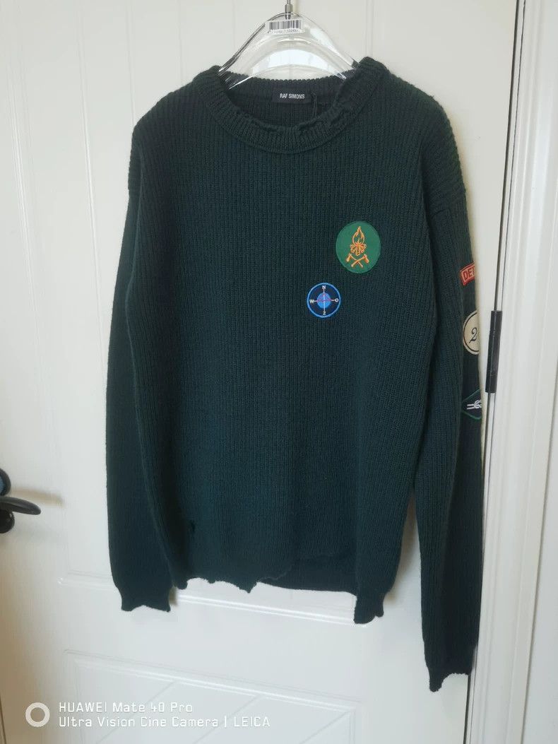 Raf Simons brand new sweater with medals and holes sweater -DMC